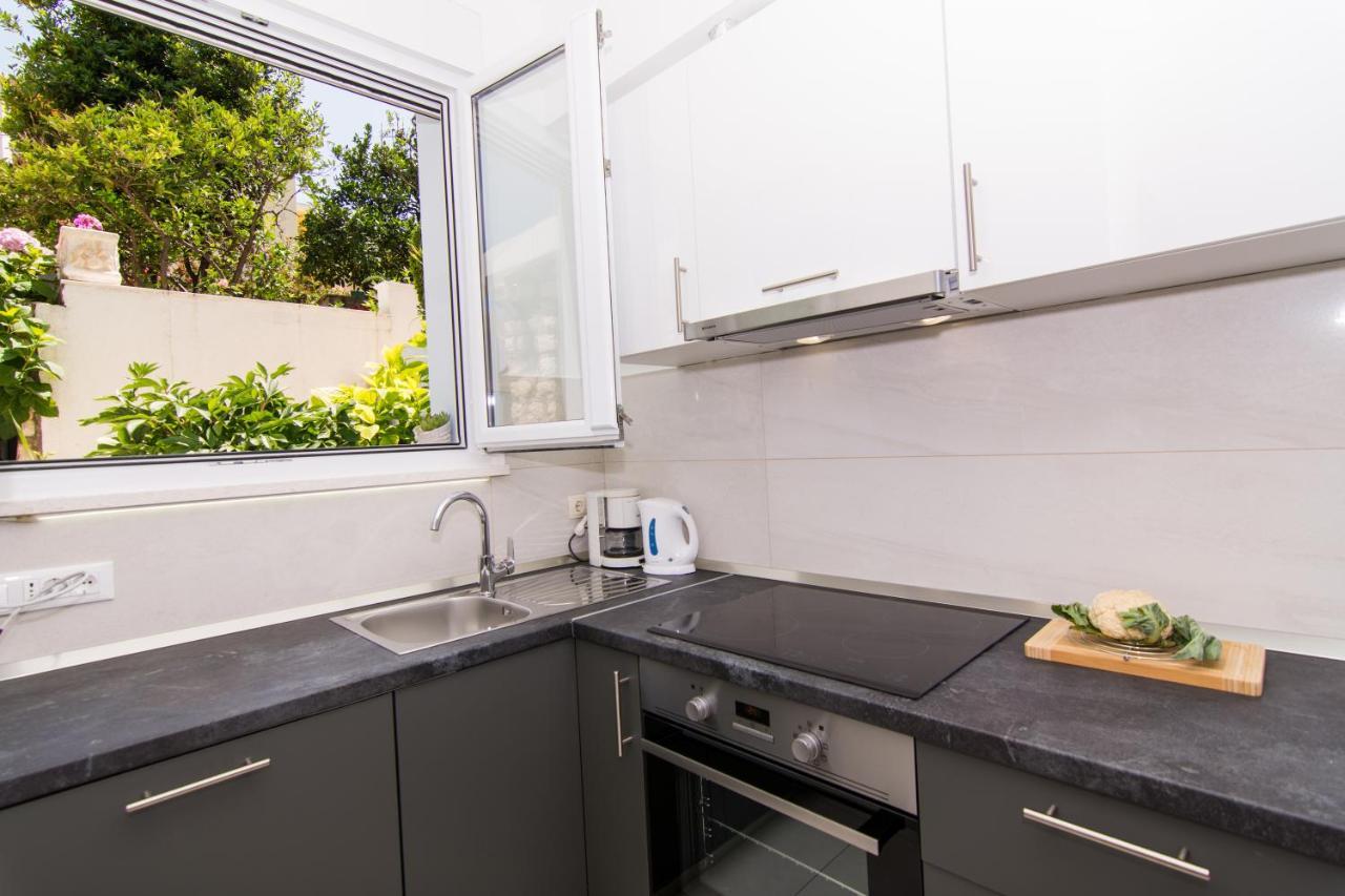 Apartmani Mlacic Donji Okrug  Екстер'єр фото